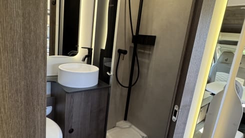 Ruime Luxe Mobilhome voor 6 Personen – Klaar voor Avontuur