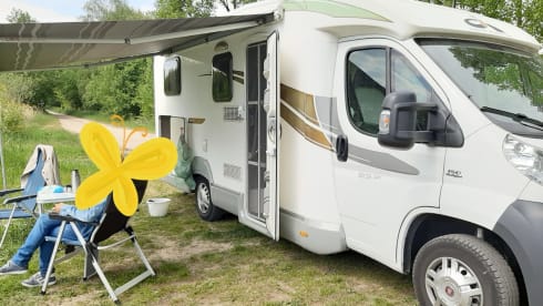 ci elliot 85p – Camper with 2 single beds and air conditioning on the engine and kilometers free