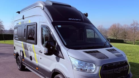 Moonlight Adventures – 4-persoons Swift campervan uit 2026