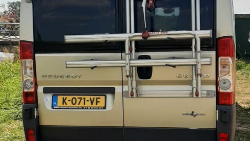 Travelcar – Beautiful cool modern 2 person camper bus