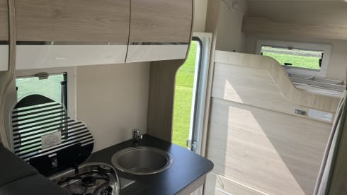 Ideale familiecamper! – Neat 7p Challenger alcove from 2021