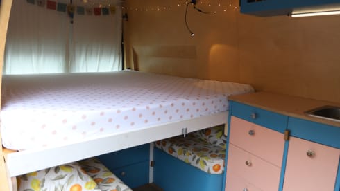 Transie – 2p Ford camper from 2006