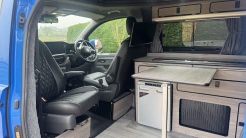 Volkswagen campervan met 4 slaapplaatsen vanaf 2025