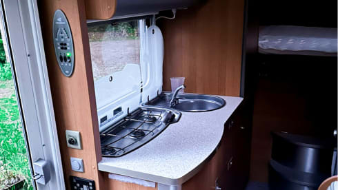 Mooie en comfortabele Weinsberg camper 