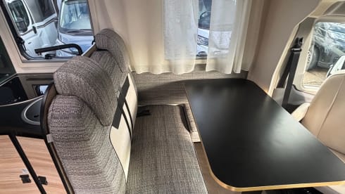 HARRIS – 2026 FORD TRANSIT RIMOR KILIG 669 - 5 BERTH AUTOMATIC