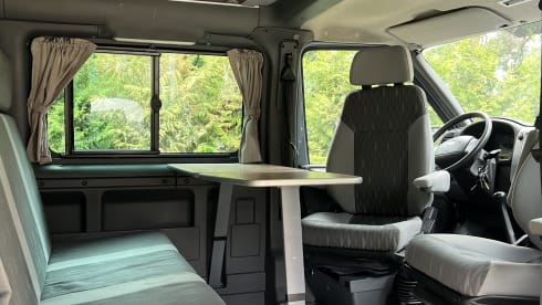Nugget – 4p Ford campervan from 2005