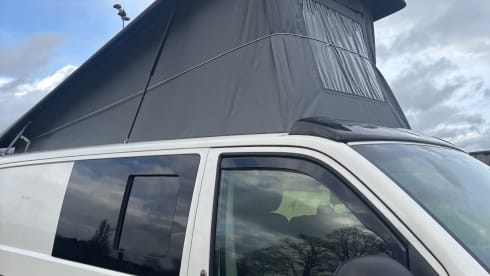 Volkswagen Transporter Professional Campervan