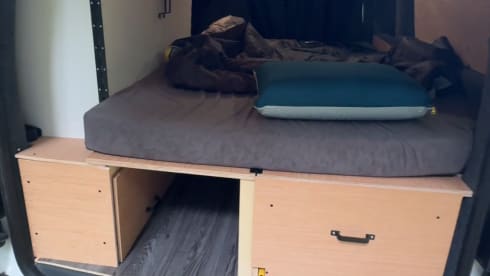 Caddy Camper – 2-seater Volkswagen bus from 2016