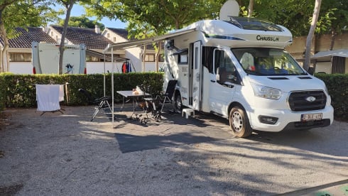 Bart en M-P – 4p Chausson semi-integrated uit 2020