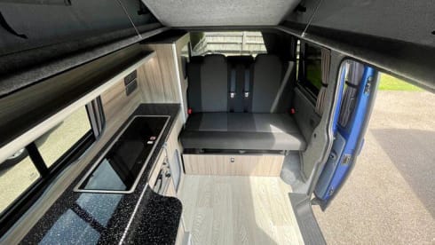 (VW003) 2022 AUTO 'Rebellion' VW Camper Van Sleeps 2 Adults + 2 children