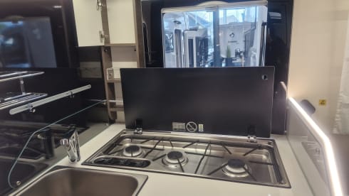 Mc louis – 4p McLouis semi-integrated uit 2025