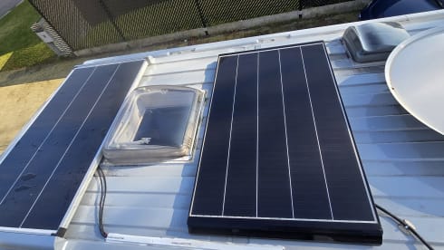 Yvonneke – Fiat: Off Grid-Nespresso-BIP&GO-Bicycle rack-Large refrigerator-LPG tank