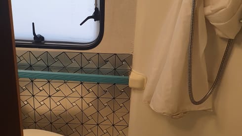 Anto – Travel carefree with Camper Mclouis.