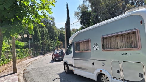 3p Knaus semi-integrated from 2006