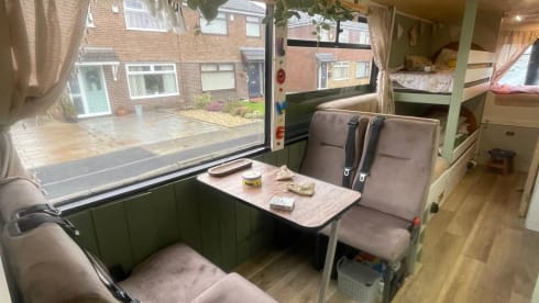 Viva La Vario – 4 berth Mercedes-Benz semi-integrated from 2004