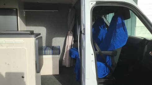 2p Renault Bus Camper from 2013