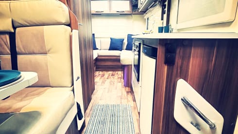 ‘Tay’ – Fiat Rollerteam 746 à 6 couchages, spacieux et confortable sur la route.