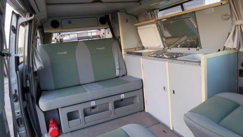 4p Volkswagen campervan from 1995