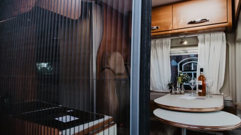 beautiful 2p Pössl bus from 2018