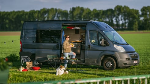 Lola – Minibus Citroën 2 places de 2011