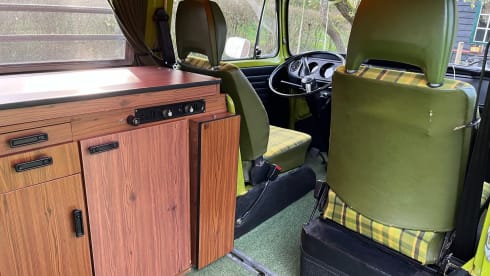 Joyo – 4p Volkswagen campervan from 1976