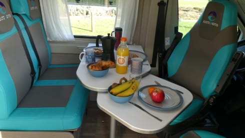 VAN Bike & Surf -2-4 people- Costa Brava - Spain