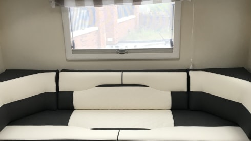 Roller Team-Alkoven mit 6 Schlafplätzen ab 2022