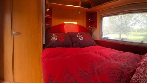 Camper Coby – 6p Bergland Alcove from 2010, especially for tall people!