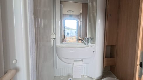 Beluga – Sunlight A72  - 6 Berth Motorhome Insurance Included