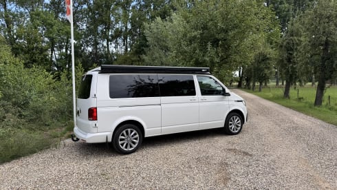 Camperke Mees – Camper Mees - 2 Persons - Chic & Large Bed