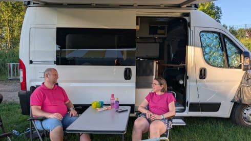 Ragnar – Citroën JUMPER, votre camping-car de voyage confortable avec lits transversaux spacieux