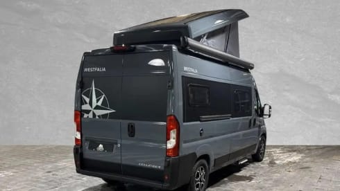 Colombus 600e – Premium Campervan met Vloerverwarming en Hefdak – Westfalia Columbus 600 E