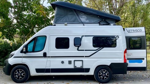 Etrusco – ETRUSCO 540DB 140CV - COMPACT VAN 4 BERTH WITH FOLDING ROOF