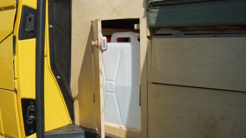 YELLOW VAN