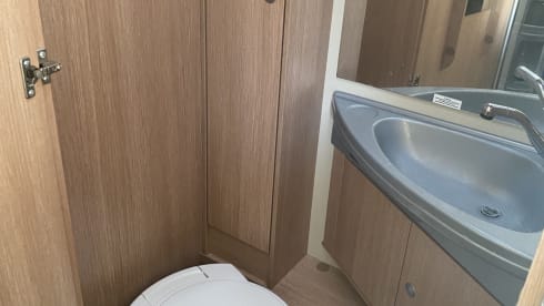 Billy – Hymer Carado with length beds, very suitable for tall people