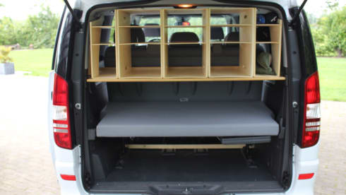 Camper Cruiser – Viano Fun Westfalia - Comfortable and compact cruising with a spacious accommodation.