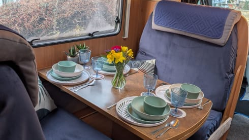 Big Bertha – Chausson-Nische mit 6 Schlafplätzen aus dem Jahr 2010