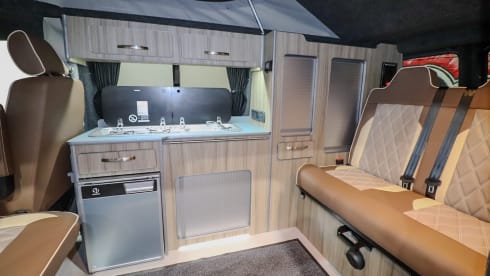 Vanellope – Meet Vanellope – Modern VW T6.1 Campervan (2020), ULEZ-Compliant, Sleeps 4