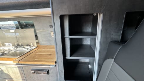 Poppy the pop top – 2 berth + 2 Kids Ford camper van 2018