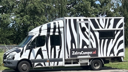 ZebraCamper – 1500km free/week, Mercedes (2016) Sprinter without environmental zones