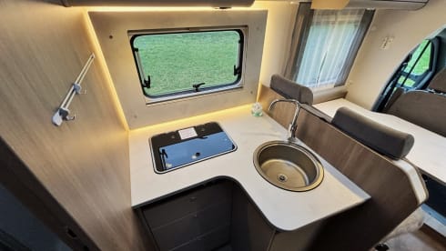 4p Carado semi-integrated from 2024