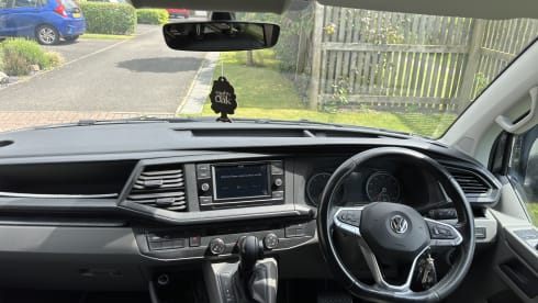 The Grey – 4 berth Volkswagen T6.1 Luxury campervan 
