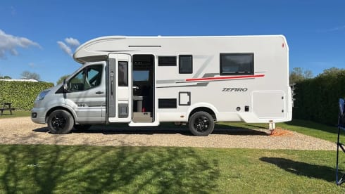 4 berth Roller Team semi-integrated from 2026