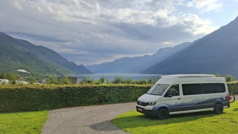 4-seater Volkswagen bus from 2026