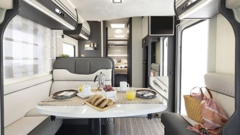 Nessie – 5 berth Roller Team Zefiro 696 2025