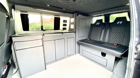 Camperino  – VW Campervan T28 Pop, 4 Berth