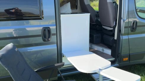 Benni – 2-person Benimar bus from 2026
