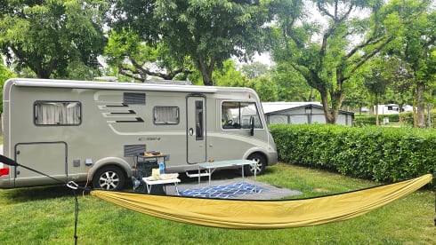 Ellen Mae  – Luxurious and spacious high end 4 berth Hymer A Class Motorhome