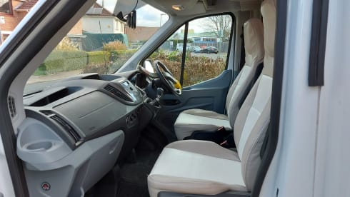 South Coast Explorer – 4 berth Roller Team Coachbuilt from 2017