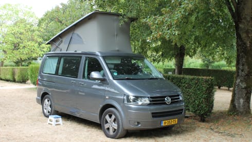 Wonderfully luxurious VW T5 California Beach Automatic